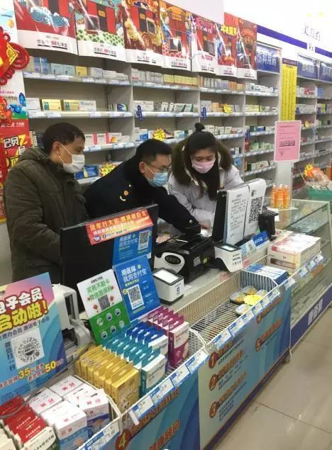 穩(wěn)價格 保供給——我省144戶經(jīng)營者簽訂承諾倡議書助力新鮮水果零售